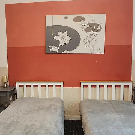 Elena Flat Lilie, Zentrum Centro Westfield דירה