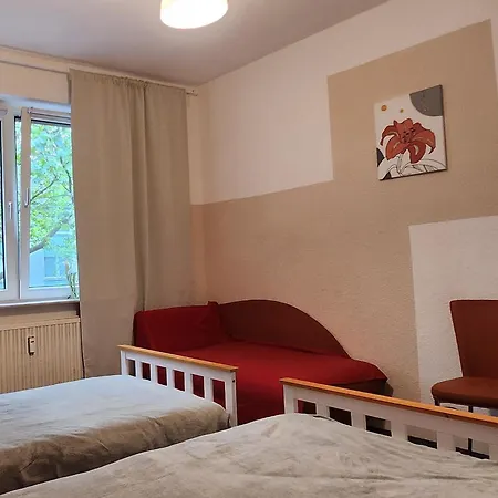 Elena Flat Lilie, Zentrum Centro Westfield *